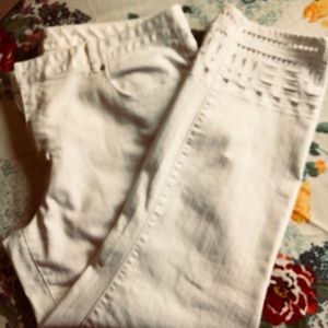 White Capri jeans